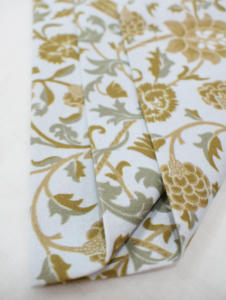 Serviettes en lin carrées modernes faites à la main avec imprimés floraux numériques pour décor de table à manger mariages usage quotidien - Product Image 4