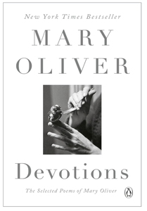 Devotions Paperback – Poemas seleccionados de Mary Oliver leídos con Jenna Pick: Poesía inspiradora (Suministro al por mayor) - Product Image 2