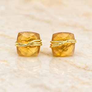 Boucles d'oreilles clous en quartz faites à la main, enroulées de fil, avec pierres précieuses facettées taille coussin, pour femmes, personnalisables, OEM, bijoux plaqués or, vente en gros - Product Image 3
