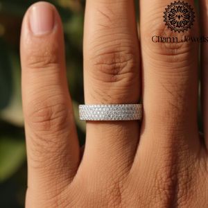 Bague Éternité Femme Charm_Jewells en Argent Plaqué Or 18K Certifiée IGI, 3 Grammes, Moissanite Taille Coussin, Sertie à Griffes - Product Image 6