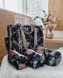 Bolso Tote Acolchado de Algodón Hecho a Mano con Estampado Floral de Invierno de Elite Craft Studio, con Cremallera Abierta, Bolsillos Grandes Reutilizables para Compras, de Lona - Product Image 2