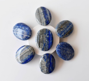 Piedras Planas Pulimentadas de Lapislázuli de Alta Calidad al por Mayor para Meditación, Decoración y Regalos - Product Image 6