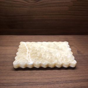 Plateau rectangulaire en onyx miel, forme festonnée, en pierre naturelle, plateau de service décoratif, plateau en onyx de luxe fait main, fournisseur en gros - Product Image 3