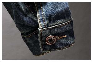 เสื้อแจ็คเก็ตยีนส์ผู้ชายทรงหลวมสบาย |   ผู้จัดจำหน่ายเสื้อโค้ทยีนส์ทรงโอเวอร์ไซส์สไตล์เรโทรคลาสสิก - Product Image 6