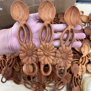 ช้อนไม้ลายดอกไม้สามดอก ของตกแต่ง ของขวัญ คุณภาพสูง งานฝีมือดั้งเดิม สง่างามทันสมัย ราคาส่งที่ดีที่สุด - Product Image 3