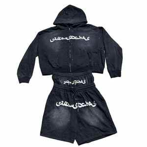 Ensemble deux pièces personnalisé pour homme : sweat à capuche zippé imprimé strass épais et short double taille pour le streetwear - Product Image 1