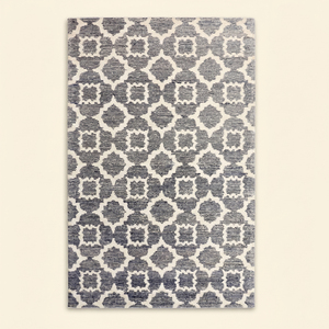 Tapis DECORDEC Indigo Rosette bleu marine ivoire en laine tuftée à la main, antidérapant, écologique, motif géométrique floral en médaillon et treillis - Product Image 1