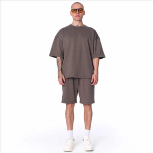Ensemble t-shirt et short en coton pour homme, de bonne qualité, col rond, couleur unie, vêtements décontractés d'été, tissu respirant en maille - Product Image 1