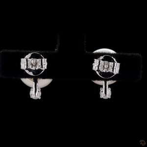 Boucles d'oreilles classiques en perles de culture d'eau de mer avec diamant rond taille brillant serti griffe, en argent 925, unisexe, bijoux pour anniversaire et mariage - Product Image 4