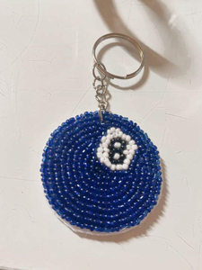 Porte-clés Écologique en Perles de Rocaille Brodé à la Main Style Classique Artistique et Durable pour Décoration de Remise de Diplôme et Fête Nationale Tendance - Product Image 3