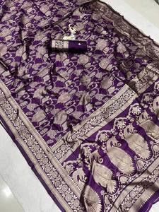 Sari en soie banarasi violette avec broderie dorée Zari, tenue traditionnelle indienne pour femmes, achetez directement auprès du fournisseur au prix de gros - Product Image 5
