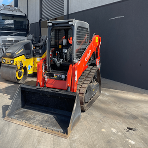 รถตักล้อยางขนาดเล็ก Kubota SVL65-2 ที่เชื่อถือได้ พร้อมประสิทธิภาพสูง เหมาะสำหรับงานก่อสร้าง การเกษตร การจัดสวน และงานดิน - Product Image 1