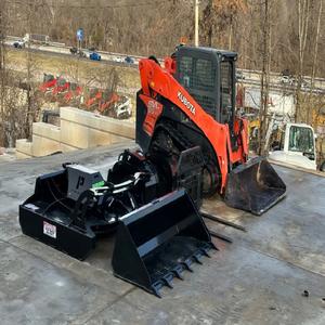 รถตักล้อยางขนาดเล็ก KUBOTA SVL97-2 พร้อมห้องโดยสาร ระบบทำความร้อน วิทยุ รับน้ำหนักได้ 4 ตัน ปั๊มไฮดรอลิก KYB - Product Image 4
