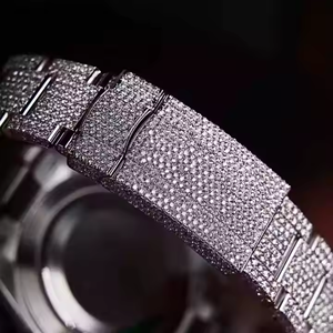 Reloj de Lujo Bling King con Movimiento de Cuarzo Analógico, Esfera de Cristal con Números Romanos, Diamantes Moissanite, Acero Inoxidable de 20 mm - Product Image 4