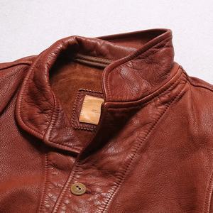 Haute qualité hommes moto équitation veste véritable rouge huile peau de chèvre Vintage cuir manteau broderie décoration tissu matériel - Product Image 3