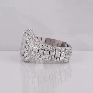 Reloj de Moda 2025 con Esfera Plateada de Moissanita, Diseño Redondo con Diamantes, Estilo Hip Hop, el Reloj de Joyería Más Vendido de la India - Product Image 3