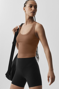Camiseta sin mangas de algodón ligero para mujer, transpirable, informal, para entrenamiento y fitness. - Product Image 2