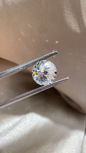 Diamantes Redondos Brillantes Naturales Incoloros DEF de 3.5 a 4.5 Quilates, Corte Muy Bueno VS1, Claridad Mejorada, Gemas Premium - Product Image 6