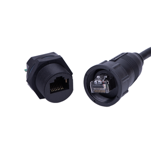 Connecteur circulaire Cat5e RJ45 étanche avec boîtier métallique et raccordement par vis pour montage sur panneau - Product Image 1