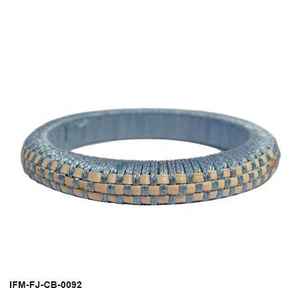 Bracelets en résine faits à la main, écologiques, en rotin et bois pour femmes - Mode moderne, durables, cadeau de vacances, artisanat en résine - Product Image 3