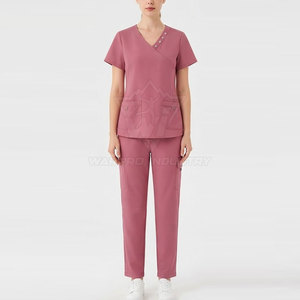 Tenue médicale authentique pour femmes avec tissu respirant, coupe confortable et pantalon cargo fonctionnel - Product Image 3