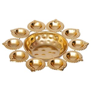 Elegantes Portavelas de Metal Dorado Jaipur Ace para Velas de Té - Cuenco de Hierro Pintado con Diseño Floral para Decoración de Diwali Pooja - Product Image 2