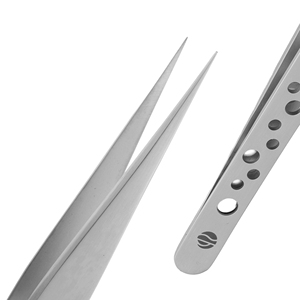 Pince à cils Stahlmann Pro droite en acier inoxydable anti-magnétique, durable et légère, personnalisable - Product Image 3