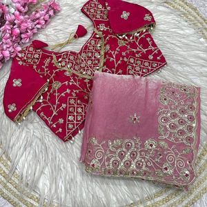 Sari de satén de seda de diseñador con bordado de lentejuelas y borde calado, con blusa cosida, precio mayorista de Royal Export - Product Image 6