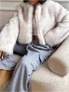 Manteau court en fausse fourrure de renard pour femme, personnalisé, vente en gros, avec grand col à revers, manches longues, style court - Product Image 6