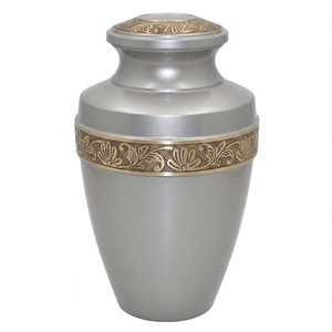 Urnas funerarias de latón duradero para adultos con hermoso diseño grabado en dorado y blanco, urnas conmemorativas de metal con acabado dorado y blanco. - Product Image 2