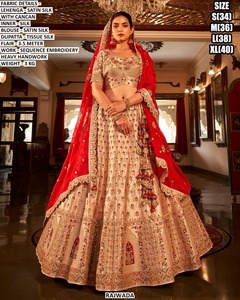 Lehenga Tradicional Gulnaar Radiance de Seda Satinada, Largo Hasta el Suelo, para Bodas y Diwali - Product Image 3