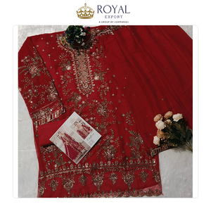Traje de Diseño Pakistaní de Excelente Calidad, Nuevo, en Chifón con Bordado y Adorno de Lentejuelas, con Cuello Khatli, en Venta - Product Image 3