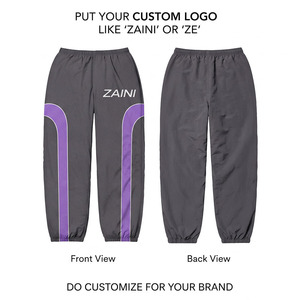 Pantalones Deportivos Reversibles de Primera Calidad, 80 GSM, 100% Algodón, Ligeros, Color Gris, con Diseño de Paneles y Logotipo Personalizado Serigrafiado - Product Image 1