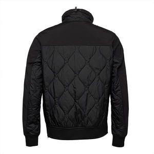 Nouvelle veste matelassée personnalisée pour l'hiver, design tendance en plusieurs couleurs, fabriquée en toile de haute qualité. - Product Image 2