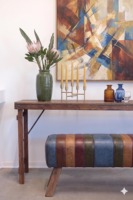 Banc de salle d'entrée/chambre en cuir fait main, écologique et moderne, avec pieds en bois rustique et assise rembourrée, style Pommel Horse