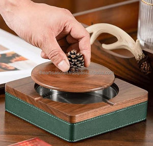 Cendrier de fumeur de décoration de bureau intérieur élégant avec support de porte-cigarette inclus - Product Image 5