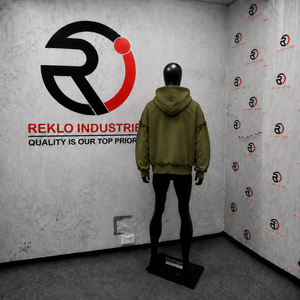 Sudadera con Capucha Oversize OLIVE de Moda Urbana Clásica, Estilo Relajado, Ropa Urbana Cómoda para Invierno, Diseño Minimalista con Arte Icónico, Talla L - Product Image 4
