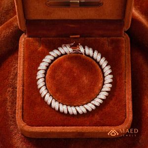 สร้อยข้อมือโซ่ทองคำชุบโรสโกลด์ประดับมอสซาไนต์ Maed Jewels IGI เครื่องประดับแฟชั่นฮิปฮอปสำหรับผู้หญิงผู้ชาย ของขวัญทันสมัย นิวยอร์กซิตี้ - Product Image 2