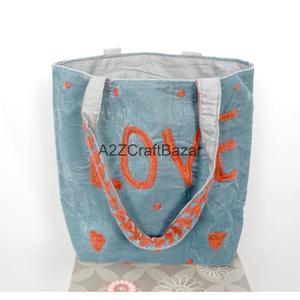 Bolso Tote Acolchado de Terciopelo Bohemio Indio Hecho a Mano, Bolsos de Hombro Rayados Artesanales de Rajastán para Exhibición - Product Image 3