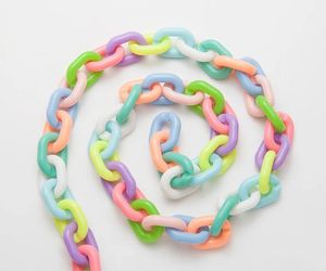 Décoration de plafond, luminaire décoratif en chaîne de résine colorée, lustre en chaîne acrylique pour maison moderne, bureau, hôtel - Product Image 3