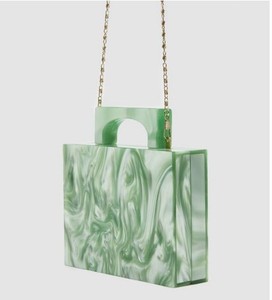 Pochette de soirée en résine acrylique haut de gamme avec chaîne, motif marbré brillant, sac à main tendance pour événements et fêtes - Product Image 1