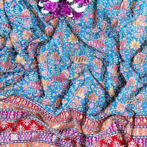 ชุดเดรสบาจูกูรุงเคบายาสำหรับเด็กผู้หญิง ผ้าเครปสีฟ้าอมเขียวสดใส ประดับด้วยลายดอกไม้ปักเลื่อมวิบวับ สไตล์ชาติพันธุ์ดั้งเดิม - Product Image 5