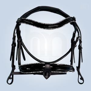 Bridon de dressage anatomique haut de gamme en cuir verni noir avec sangle de front et rênes ornées de cristaux argentés – Équipement équestre en gros - Product Image 1