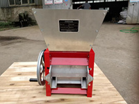 Nouvelle machine à décortiquer les grains de café manuelle à manivelle 2025, petite machine à décortiquer pour les grains frais, le cacao, pour la maison et le commerce