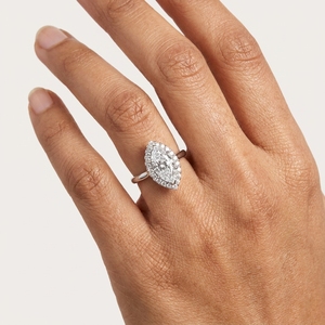 Anillo de compromiso de platino para mujer con diamante de corte marquesa de 2 quilates, estilo clásico con halo y diamantes laterales, certificado por GIA - Product Image 5