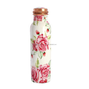 Bouteille en cuivre de haute qualité approuvée par les médecins avec bouteille d'eau décorative imprimée sur mesure et idéale pour une utilisation mémorable des cadeaux pour les adolescents - Product Image 4