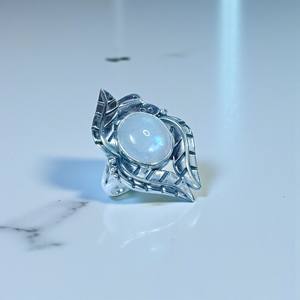 Bagues en pierre de lune bleue feu, design simple, bagues fines, prix de gros, bijoux - Product Image 2