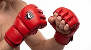 ถุงมือ MMA Dumela EVO สีแดงด้าน หนังแท้ ระบายอากาศได้ดี ปรับแต่งได้ คุณภาพสูง สำหรับทุกฤดูกาล อุปกรณ์ป้องกันสำหรับการฝึกซ้อม รุ่น Model - Product Image 3