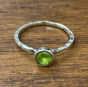 JAIPUR SILVER 2.4 Grams 925 Silver <b>Peridot</b> Gemstone Minimalist <b>Ring</b> for Everyday Wear & Weddings For Gifts - Product Image 3