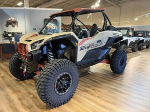 รถอเนกประสงค์ Teryx KRX 1000 Rock Edition รุ่นประหยัดน้ำมัน เครื่องยนต์ 4 จังหวะ ได้รับการรับรองมาตรฐาน EPA - Product Image 1